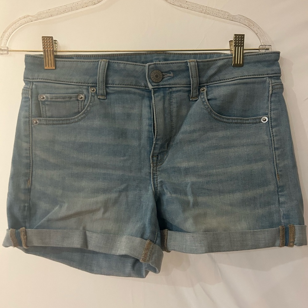 American Eagle Classic Blue Denim Cuffed Women’s Shorts